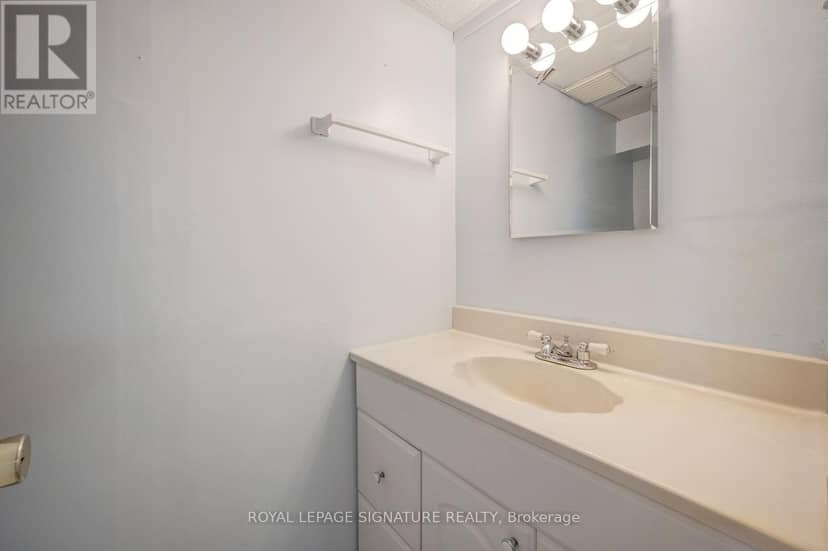 77 McCraney Street W — photo 34 of 40