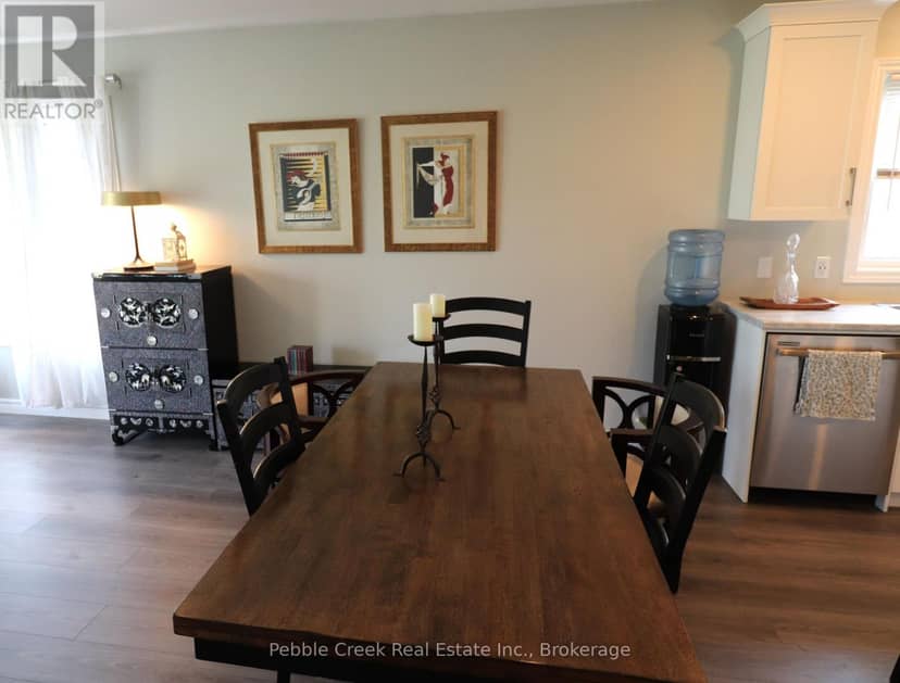 2 Highview Street — photo 16 of 40
