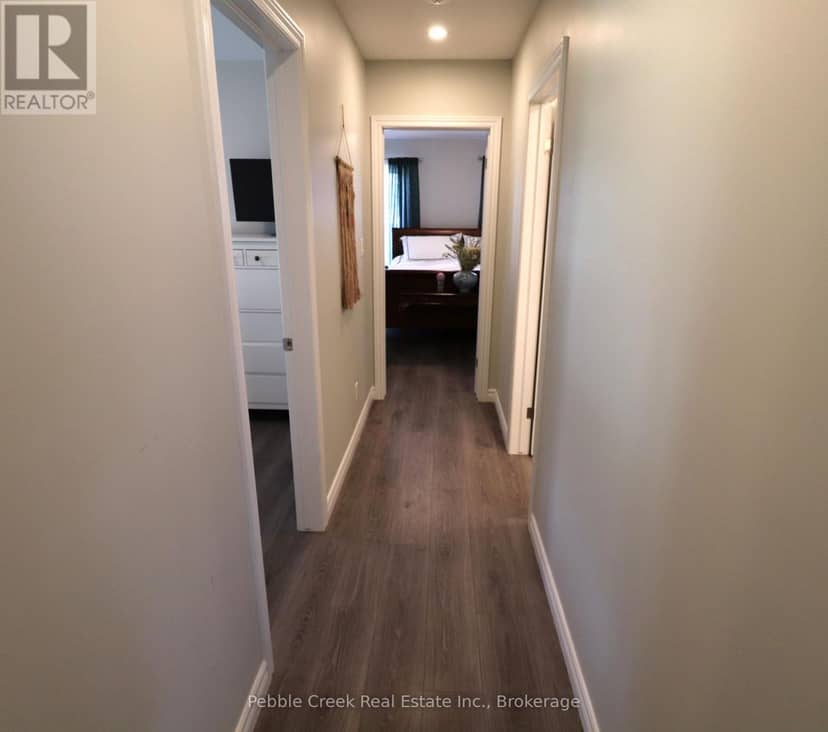 2 Highview Street — photo 21 of 40