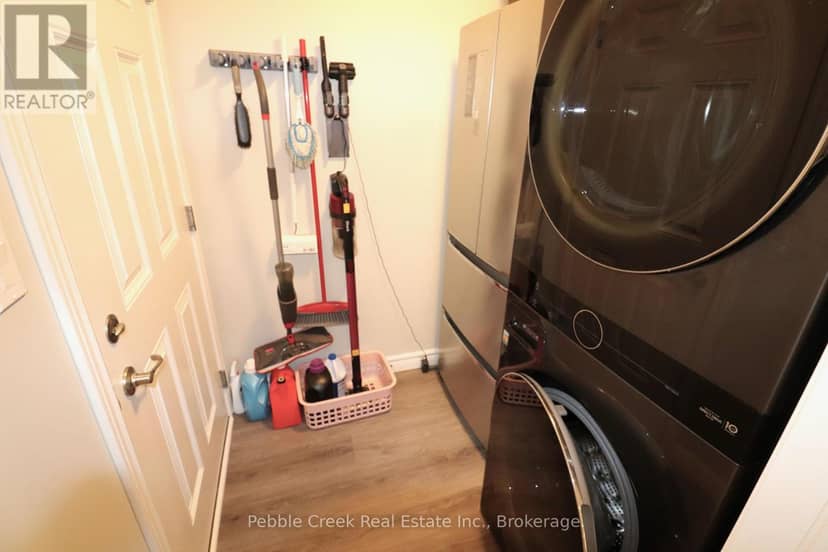 2 Highview Street — photo 28 of 40