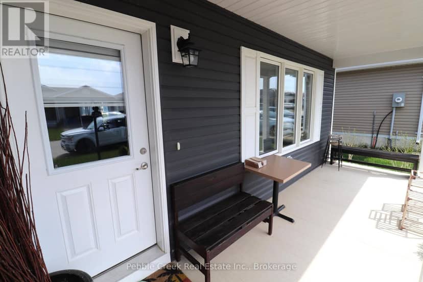 2 Highview Street — photo 3 of 40