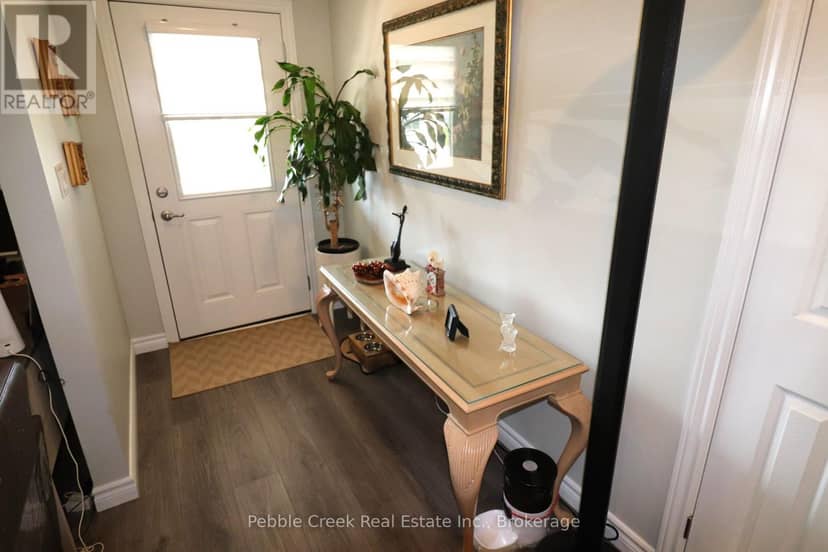 2 Highview Street — photo 4 of 40