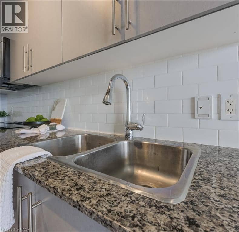 85 DUKE Street W Unit# 1404 — photo 19 of 40
