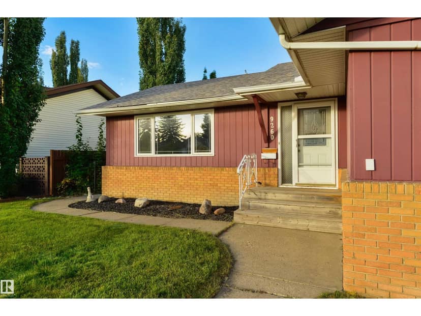 9260 Ottewell Rd NW, Edmonton, photo 3