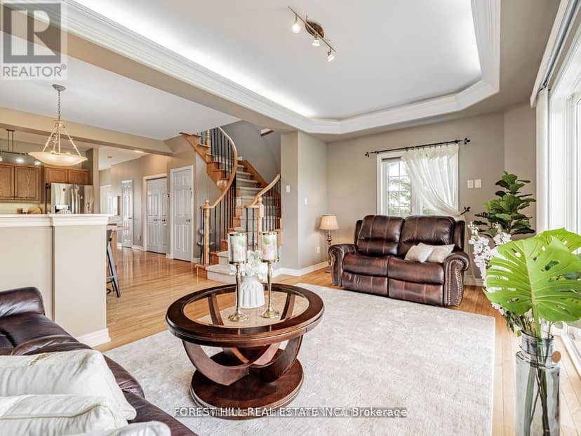 614 McBean Avenue N, Newmarket, photo 7