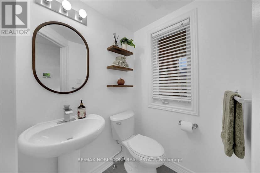 145 Hutchinson Drive, New Tecumseth, photo 7