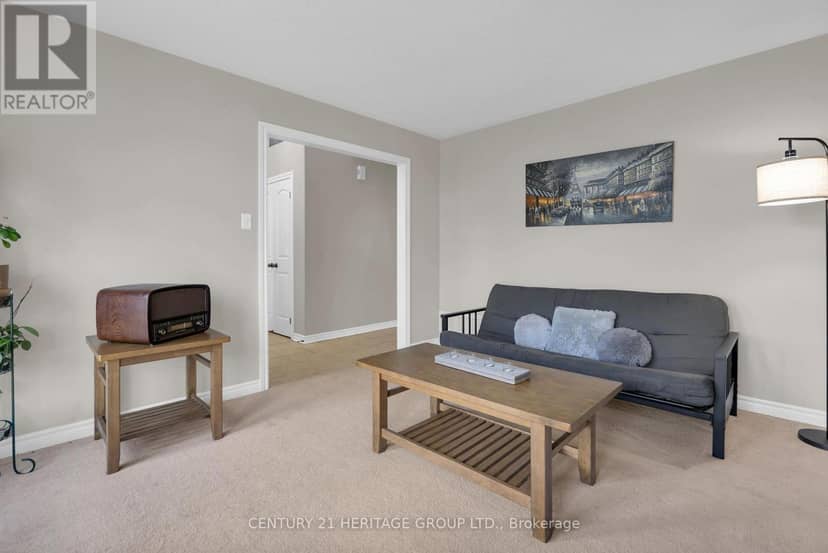 45 Whitfield Crescent, Springwater, photo 8