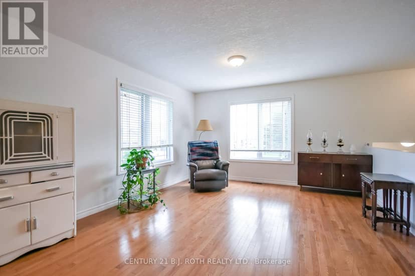 117 Juneau Road — photo 10 of 29
