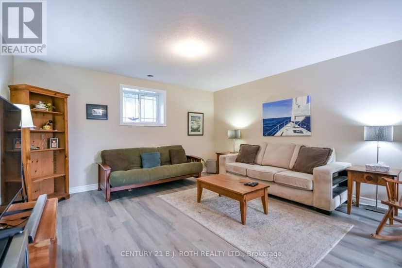 117 Juneau Road — photo 20 of 29