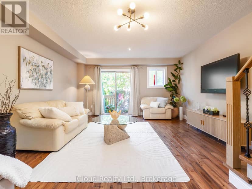 51 Spadina Road — photo 12 of 40