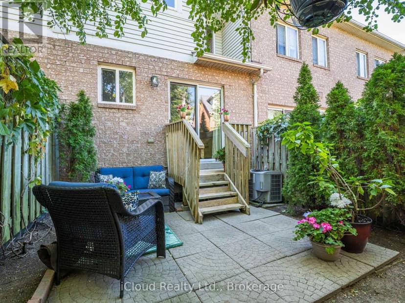 51 Spadina Road — photo 36 of 40