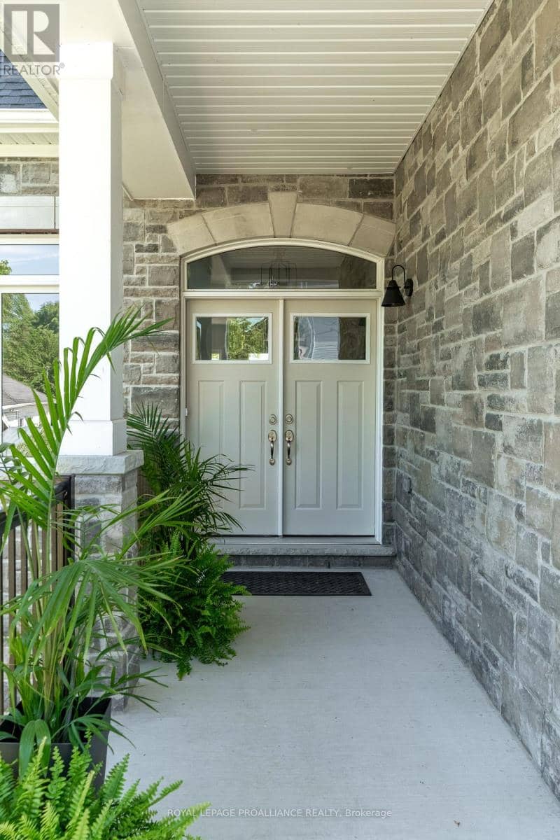16 Twelve Trees Court, Prince Edward County, photo 5