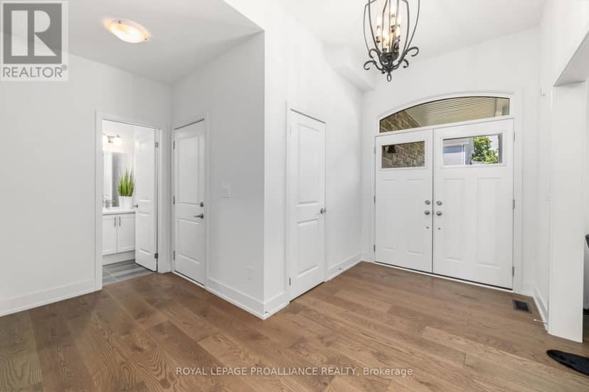 16 Twelve Trees Court, Prince Edward County, photo 6