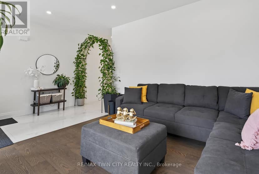 209 Jeffrey Place — photo 14 of 39