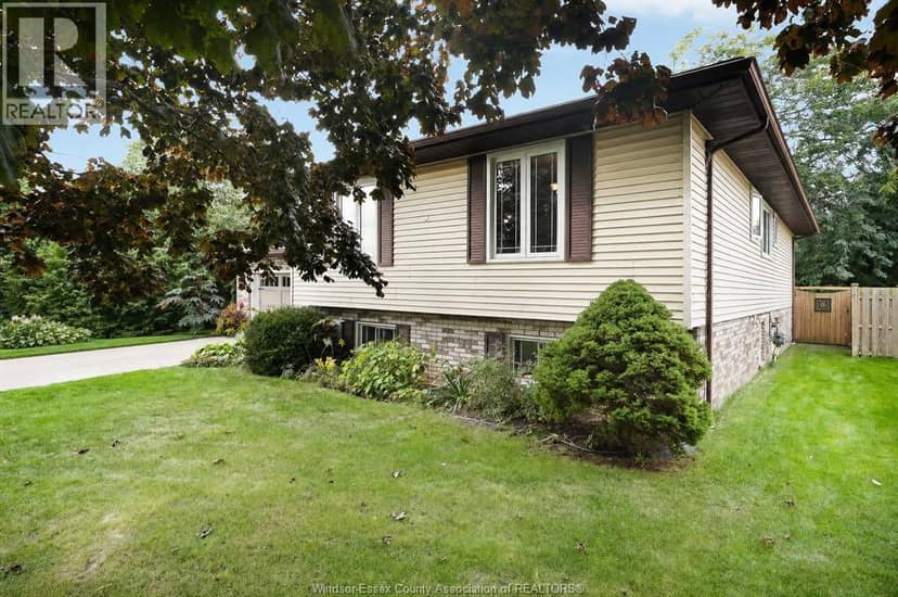 42 William AVENUE — photo 2 of 40
