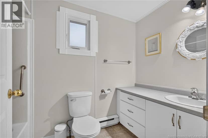 83 Louisbourg Street — photo 9 of 36