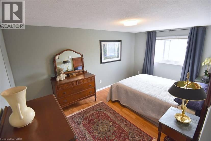 18 CLAUDETTE Gate — photo 17 of 35