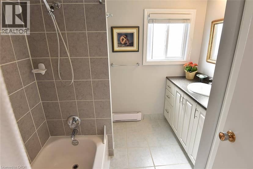 18 CLAUDETTE Gate — photo 23 of 35