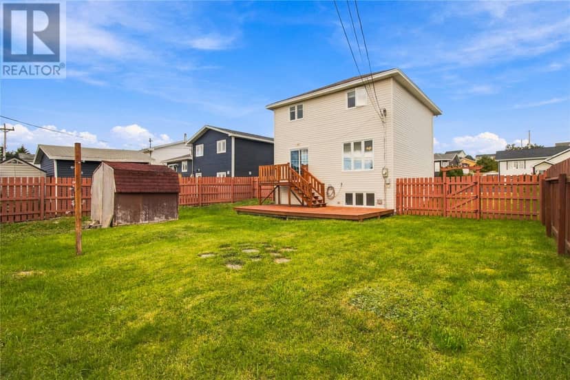 10 Clevedon Crescent — photo 26 of 37