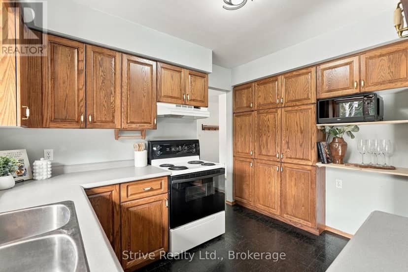 150 Woodland Road — photo 11 of 40