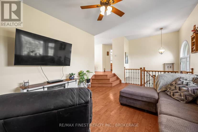 2442 Keeley Road — photo 6 of 40