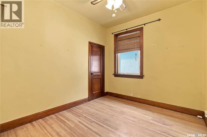 821 College AVENUE — photo 17 of 29