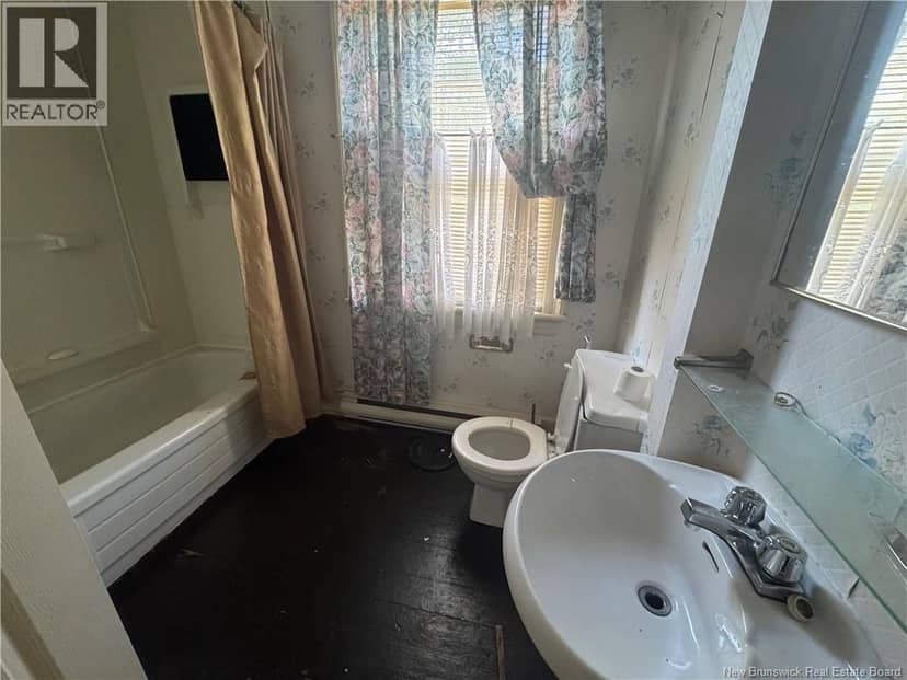 267 Charlotte Street — photo 16 of 40