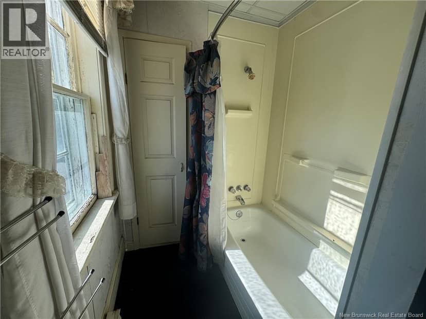 267 Charlotte Street — photo 10 of 40