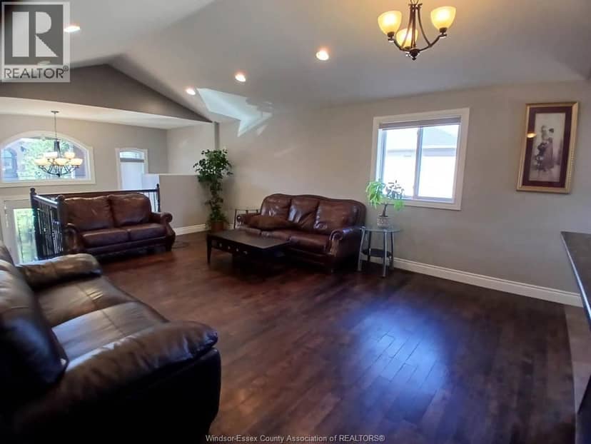 1926 Mark Avenue — photo 6 of 21