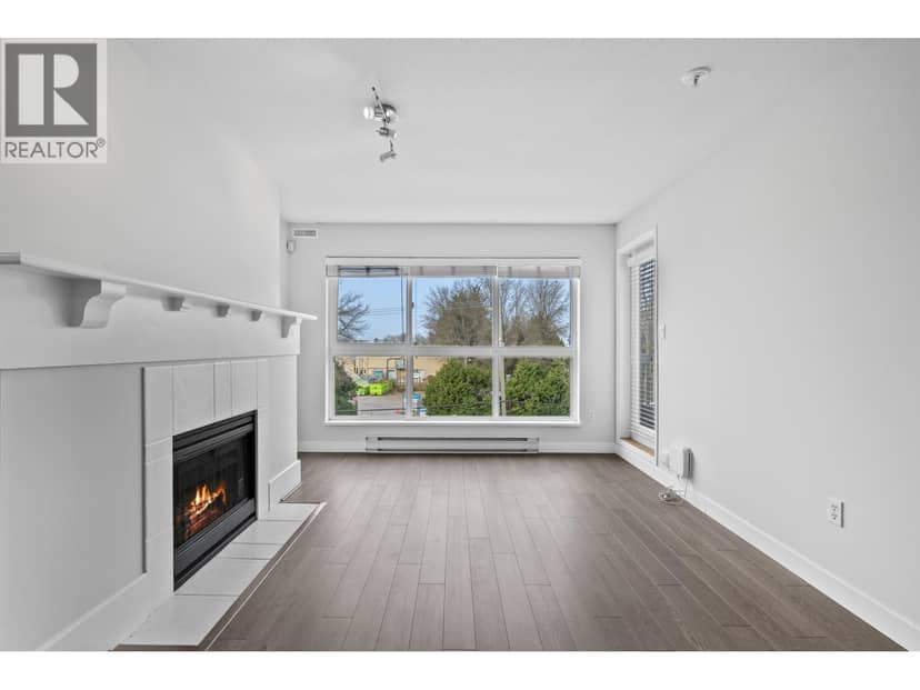 304 5500 LYNAS LANE, Richmond, photo 2