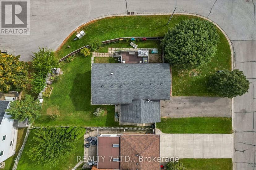 54 Cowan Drive, Thorold, photo 3