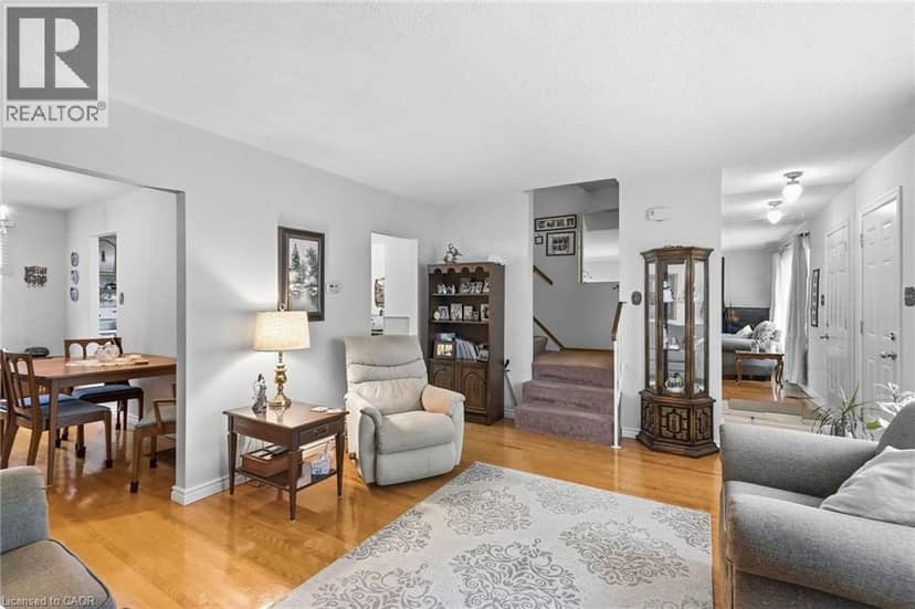 48 RALEIGH Court — photo 9 of 37