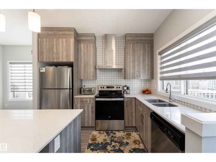 #41 2215 24 ST NW, Edmonton, photo 3