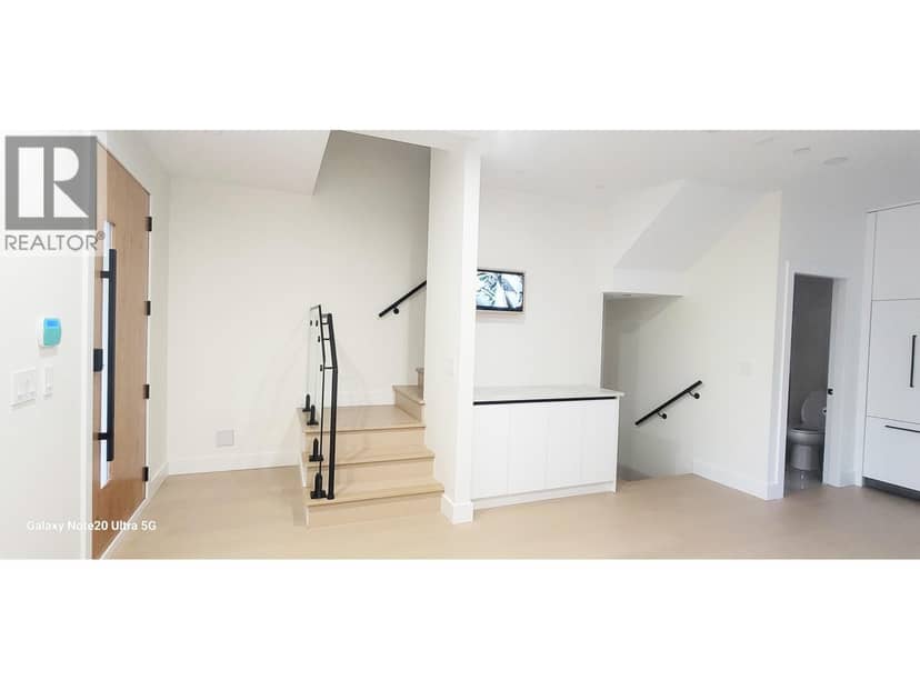 1 2741 Grant Street, Vancouver, photo 3