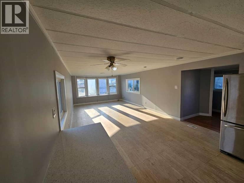 71, 1101 84  NE, Calgary, photo 4