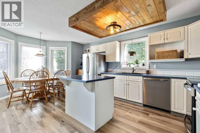 1310 Shannon Avenue SW — photo 11 of 40