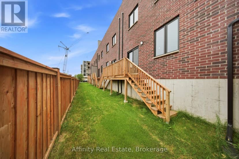 12 - 2 Slessor Boulevard — photo 38 of 40