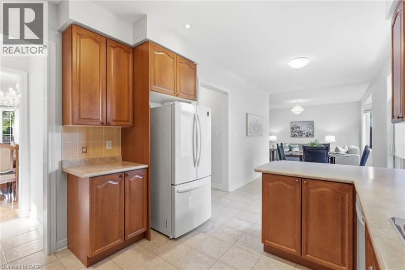 2241 GLAZEBROOK Circle — photo 14 of 40
