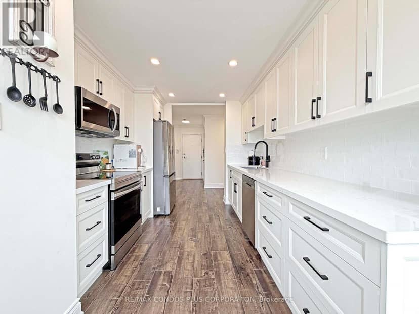 1509 - 120 Promenade Circle — photo 10 of 40