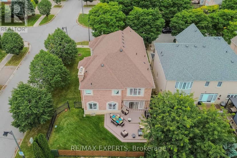 6 Elyssa Drive — photo 3 of 40