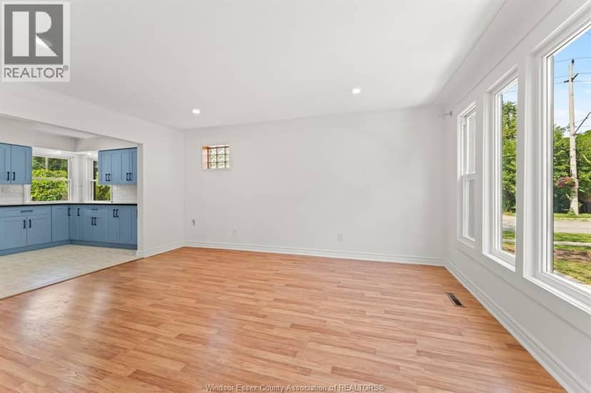 1905 Norfolk Street — photo 4 of 35