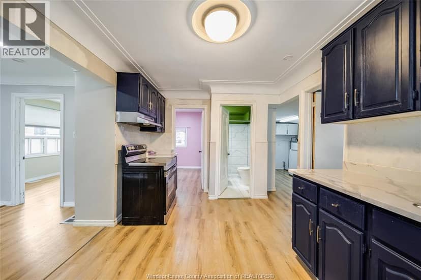 526 Lesperance — photo 15 of 36