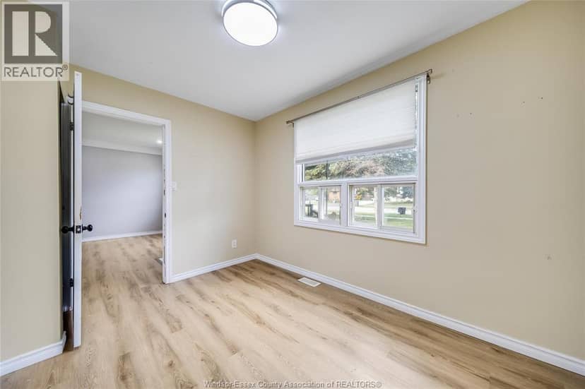 526 Lesperance — photo 18 of 36