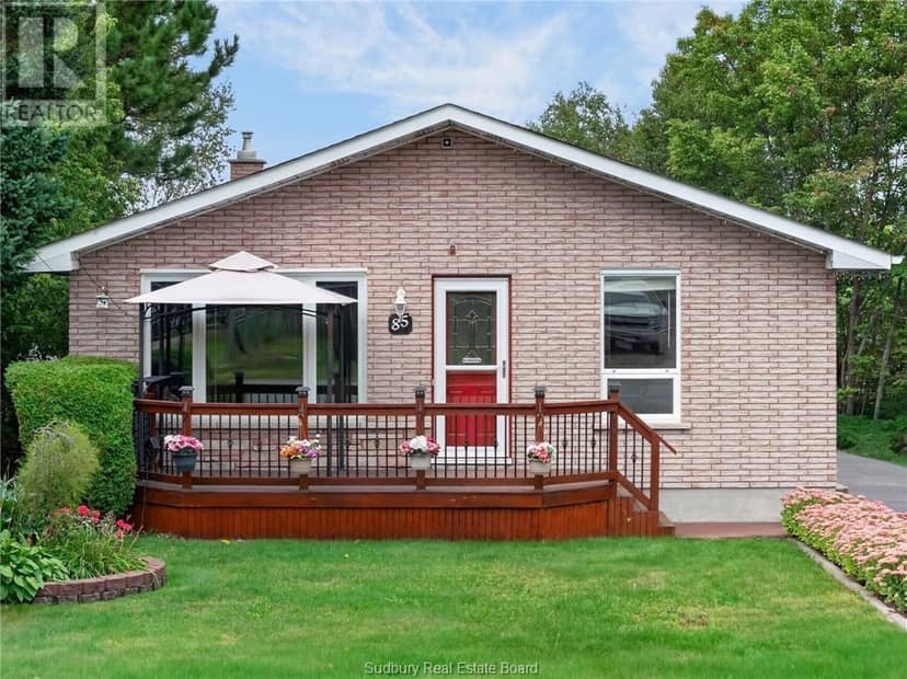 85 Ridgemount Avenue — photo 1 of 40