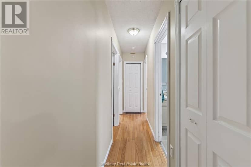 85 Ridgemount Avenue — photo 21 of 40