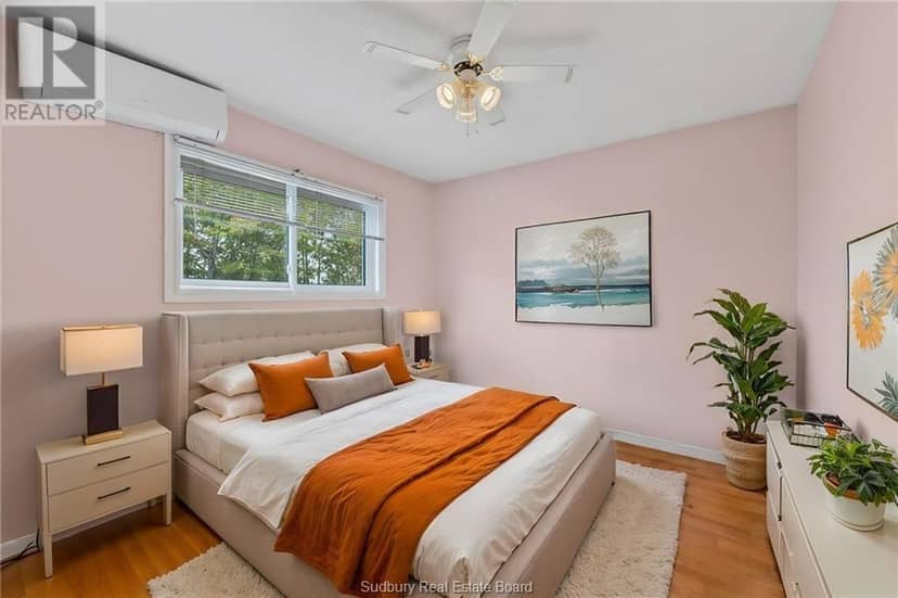 85 Ridgemount Avenue — photo 23 of 40