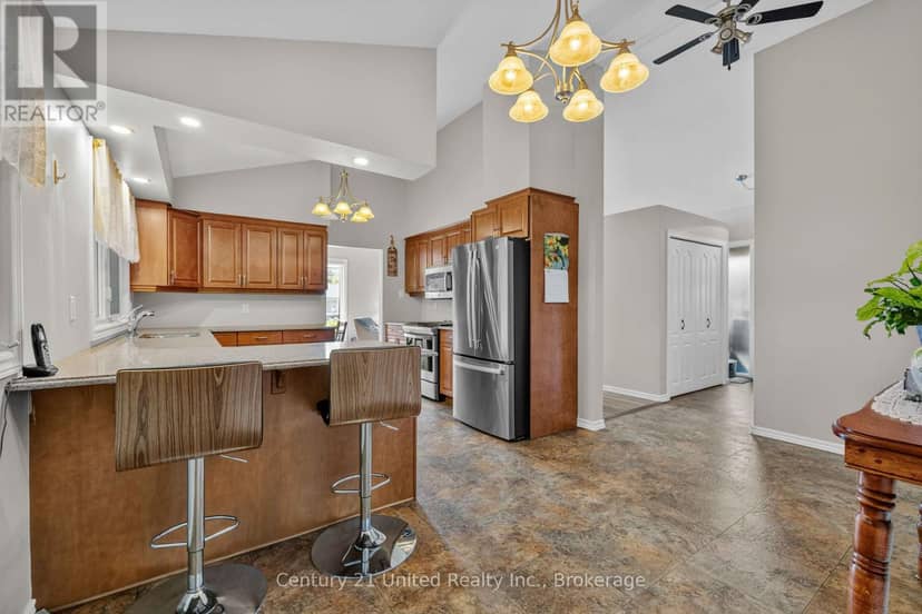 1225 Milburn Street — photo 10 of 40