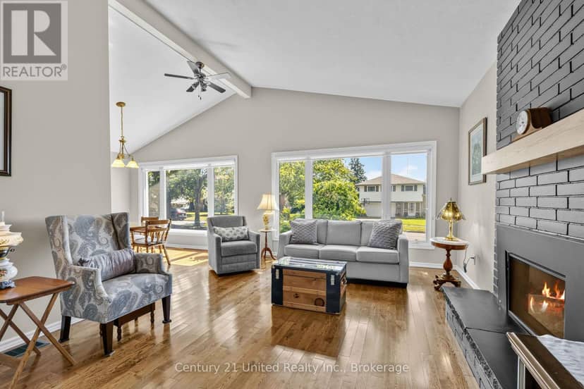 1225 Milburn Street, Peterborough, photo 3