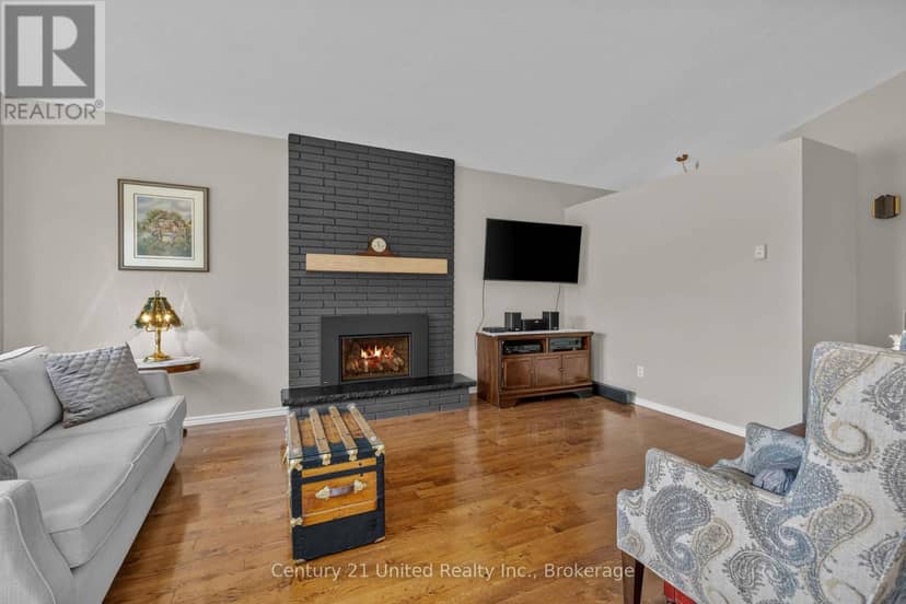 1225 Milburn Street, Peterborough, photo 5