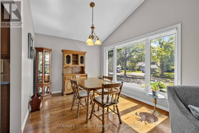1225 Milburn Street, Peterborough, photo 8